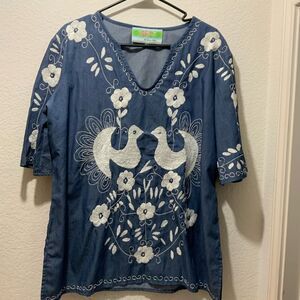 Nativa Embroidered Tunic blue